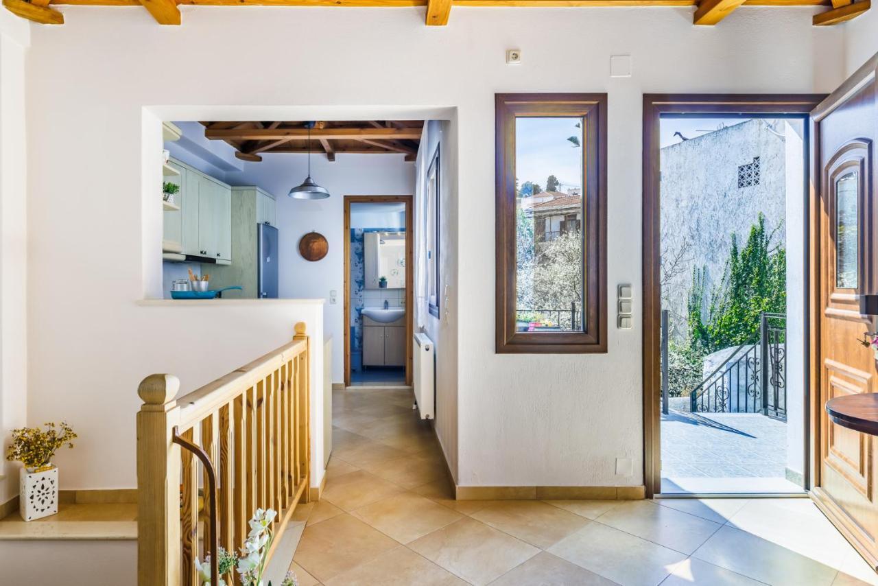 Petradi Town Apartment Skopelos Eksteriør billede