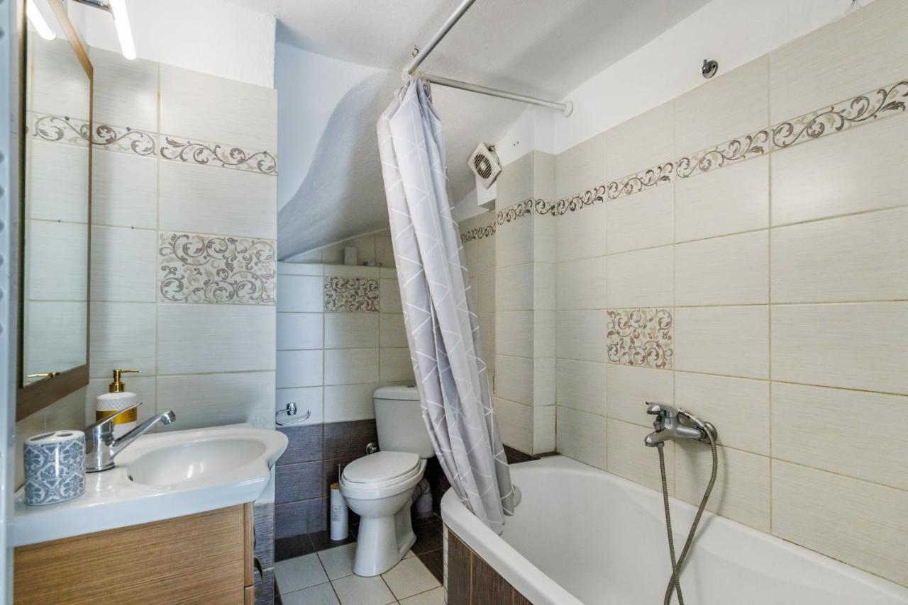 Petradi Town Apartment Skopelos Eksteriør billede